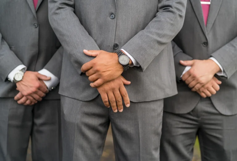 A shallow focus shot of groom and groomsmen in a g 2026 01 11 10 08 37 utc - Offentlige registre og databaser nyttige for bedrifter (UI, API...