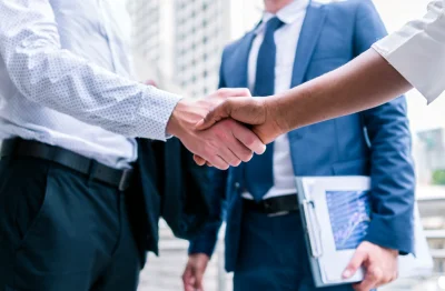 Deal handshake of business 2026 01 06 10 37 45 utc - Hvordan finne gode samarbeidspartnere for bedriften