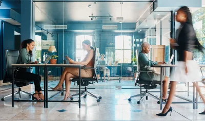 Full length shot of attractive and diverse busines 2026 01 09 09 18 27 utc - Hvordan bygge gode relasjoner i arbeidslivet