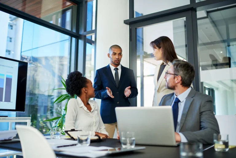 Getting his point across to the team 2026 01 09 11 03 05 utc - Slik skaper voksne trygghet gjennom relasjoner i skolen