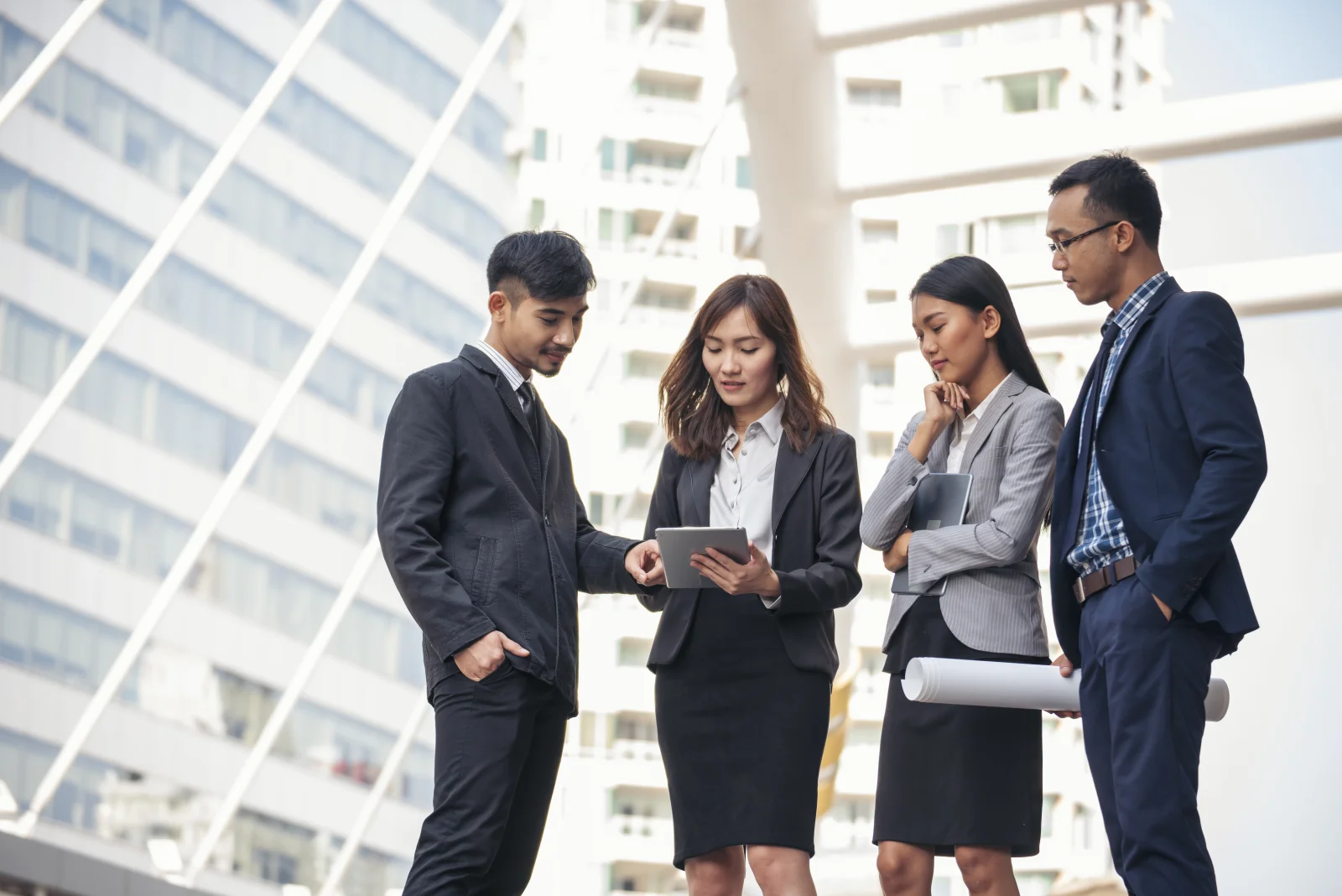 Group of business people meeting in conference roo 2026 03 05 11 47 16 utc - Empati og anerkjennelse i relasjoner