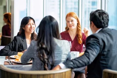 Group of friend reunion meet up gathering celebrat 2026 01 05 05 48 02 utc - Konflikttrappen forklart: tegn på eskalering og hvordan stoppe...