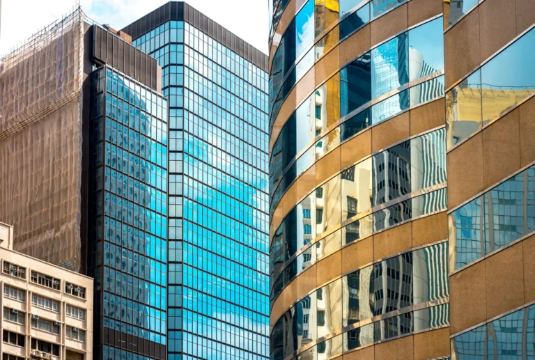 Modern office building detail glass surface 2026 01 11 09 10 55 utc - Trinn-for-trinn: Slik outsourcer du lønn i Norge (GDPR, A-ordningen, I...