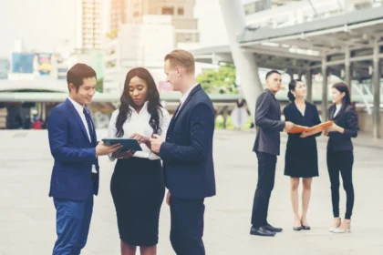 Portrait group of business people conversation at 2026 01 11 09 26 24 utc - GDPR og personvern i CRM: hva du må vite