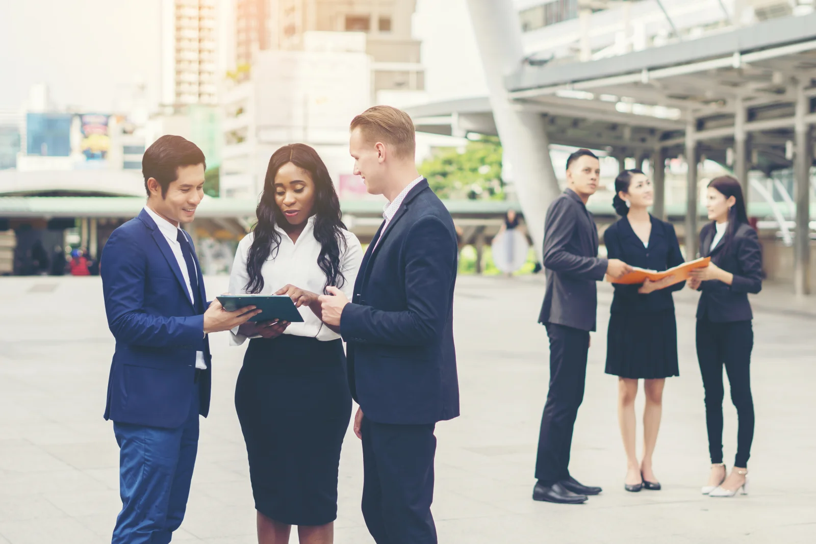 Portrait group of business people conversation at 2026 01 11 09 26 24 utc - GDPR og personvern i CRM: hva du må vite